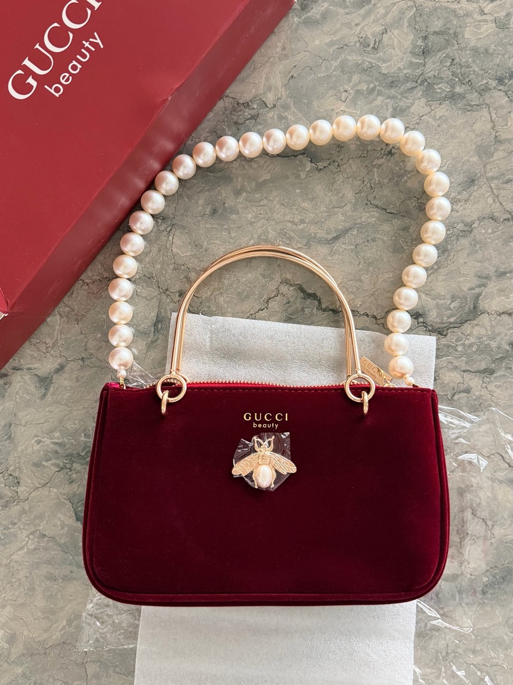 GUCCI BEAUTY GWP Velvet Pouch Makeup Cosmetic Burgundy RED